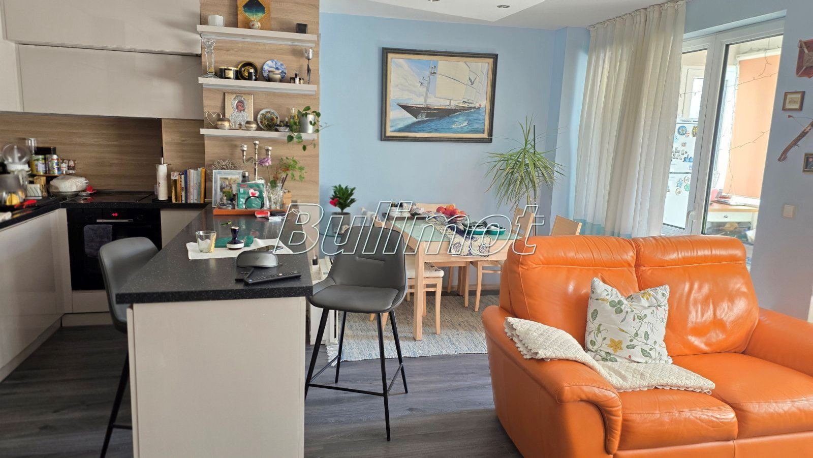 Продава 4-СТАЕН, гр. Варна, ВИНС-Червен площад, снимка 2 - Апартаменти - 53808925