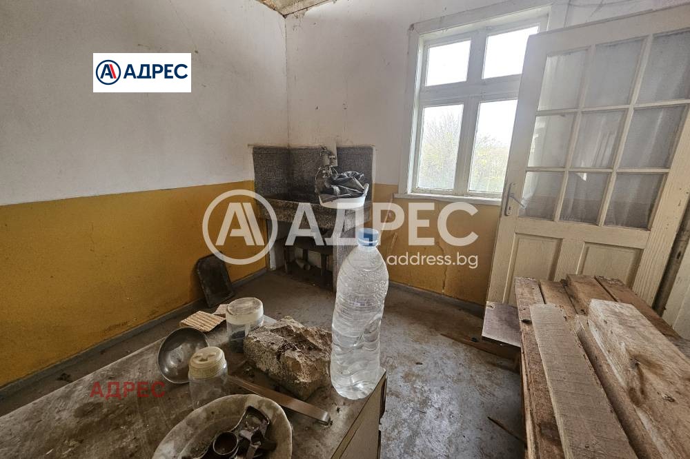 Продава КЪЩА, с. Царевци, област Варна