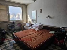 2 Schlafzimmer Goze Deltschew, Sofia 10