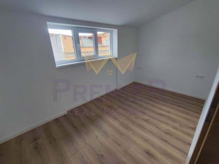 Продава 4-СТАЕН, гр. Варна, Център, снимка 6 - Апартаменти - 55796141