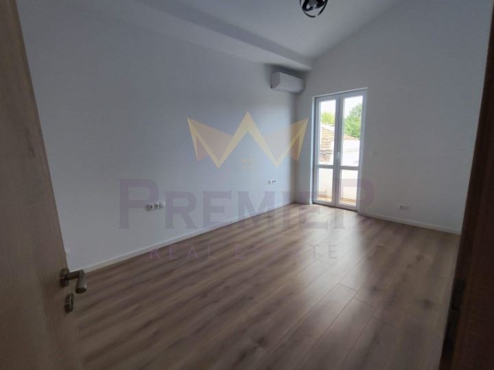 Продава 4-СТАЕН, гр. Варна, Център, снимка 3 - Апартаменти - 55796141