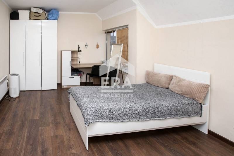 Продава ЕТАЖ ОТ КЪЩА, гр. София, Надежда 1, снимка 10 - Етаж от къща - 54236613