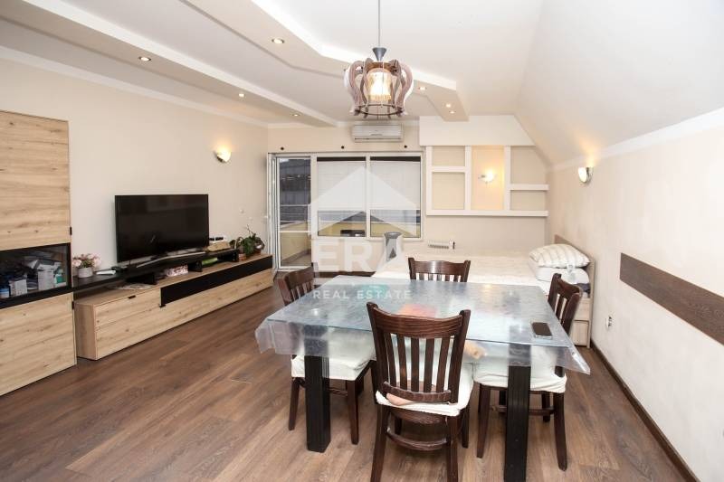 Продава ЕТАЖ ОТ КЪЩА, гр. София, Надежда 1, снимка 4 - Етаж от къща - 54236613