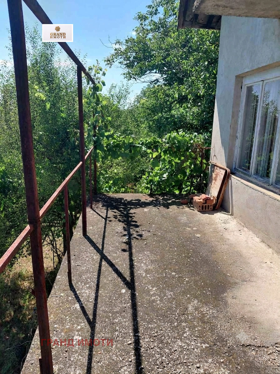 Продава КЪЩА, с. Червена вода, област Русе, снимка 9 - Къщи - 55063347