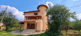 Hotel Trojan, oblast Loveč 6