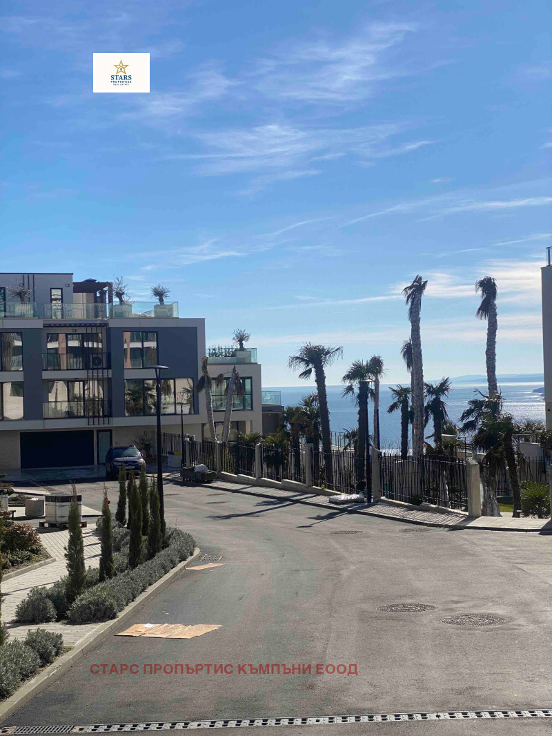 Продава 3-СТАЕН, гр. Варна, Свети Никола