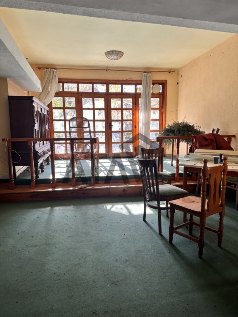 Продава ХОТЕЛ, с. Белащица, област Пловдив, снимка 3 - Хотели - 52433597