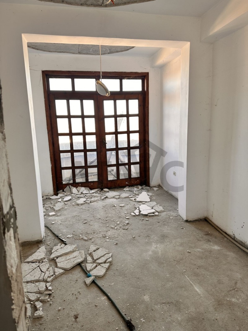 Продава ХОТЕЛ, с. Белащица, област Пловдив, снимка 16 - Хотели - 52433597