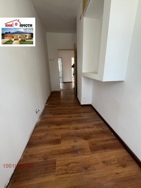 1 chambre Tsentar, Dobritch 8