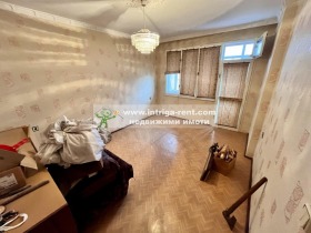 2 bedroom Mladezhki halm, Haskovo 10