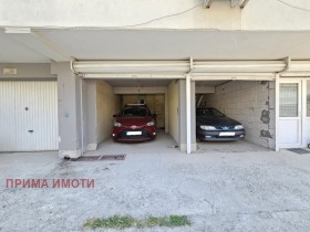 Autotalli Tsveten kvartal, Varna