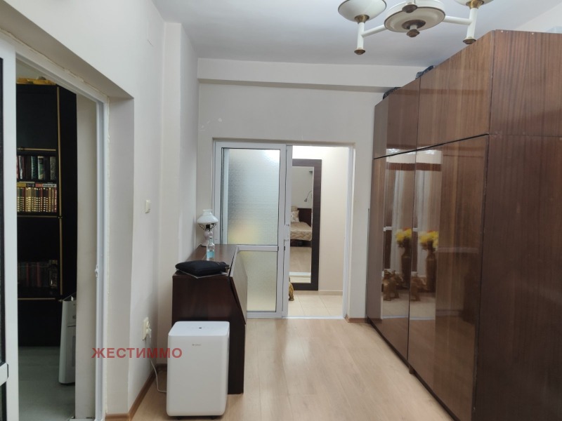 De vânzare  Etajul casei Varna , Țentâr , 80 mp | 42652867 - imagine [6]