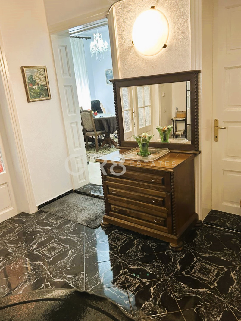 Продава КЪЩА, гр. Разград, Варош, снимка 4 - Къщи - 52858408