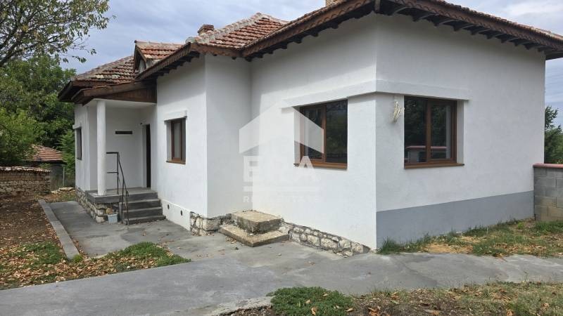 Продава КЪЩА, с. Русаля, област Велико Търново, снимка 3 - Къщи - 53823189