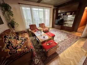 3-стаен град Пловдив, Тракия 2