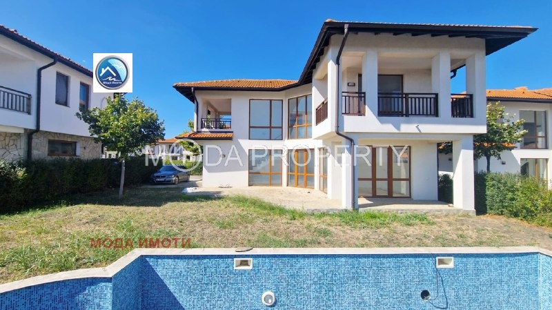 À venda  Casa região Burgas , Aheloi , 180 m² | 22337182 - imagem [2]