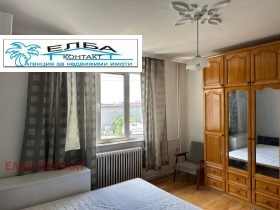 Hus Gulv Trebich, Sofia 3