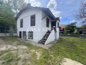 Hus Zemen, region Pernik 1