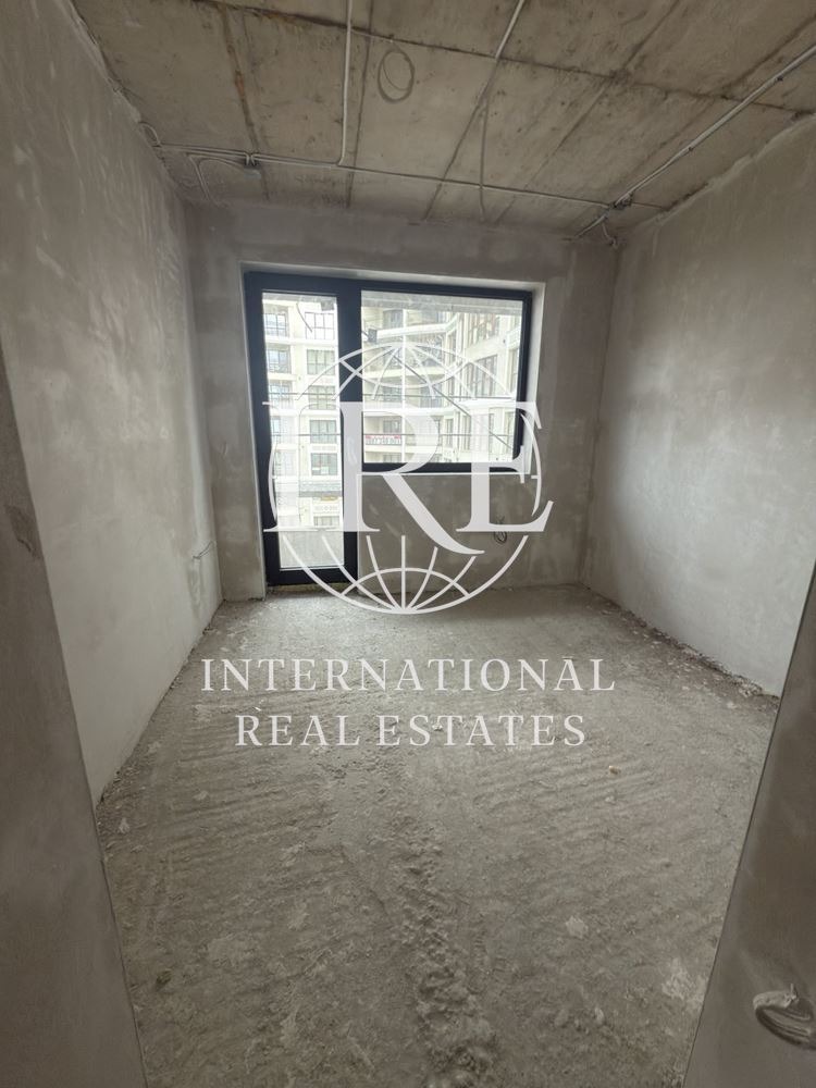 Продава 4-СТАЕН, гр. Варна, Бриз, снимка 2 - Апартаменти - 55378620