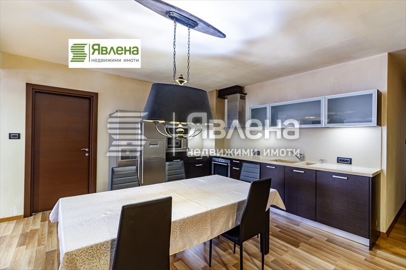 Till salu  3+ sovrum Sofia , Manastirski livadi , 252 kvm | 78810771 - bild [5]