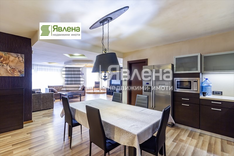 Till salu  3+ sovrum Sofia , Manastirski livadi , 252 kvm | 78810771 - bild [4]