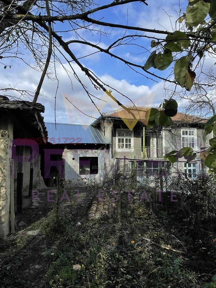 Продава КЪЩА, с. Домлян, област Пловдив, снимка 2 - Къщи - 52799566