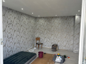 Studio Radomir, Pernikin alue