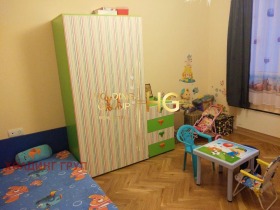 2 Schlafzimmer Mladost 1, Warna 1