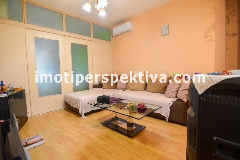 Продава 3-СТАЕН, гр. Пловдив, Кючук Париж