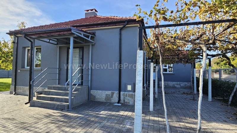 Продава КЪЩА, с. Гюльовца, област Бургас, снимка 3 - Къщи - 52466205