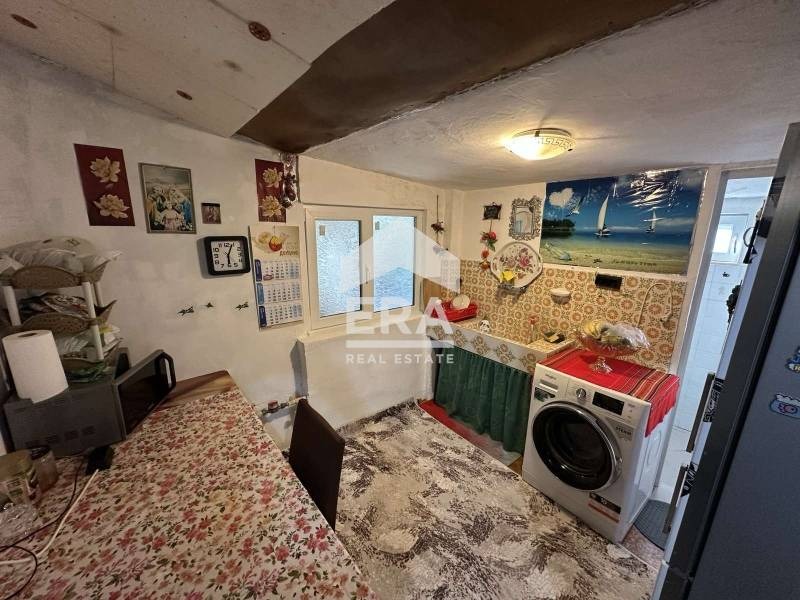 Продава КЪЩА, гр. Русе, Тракцията, снимка 4 - Къщи - 54416247