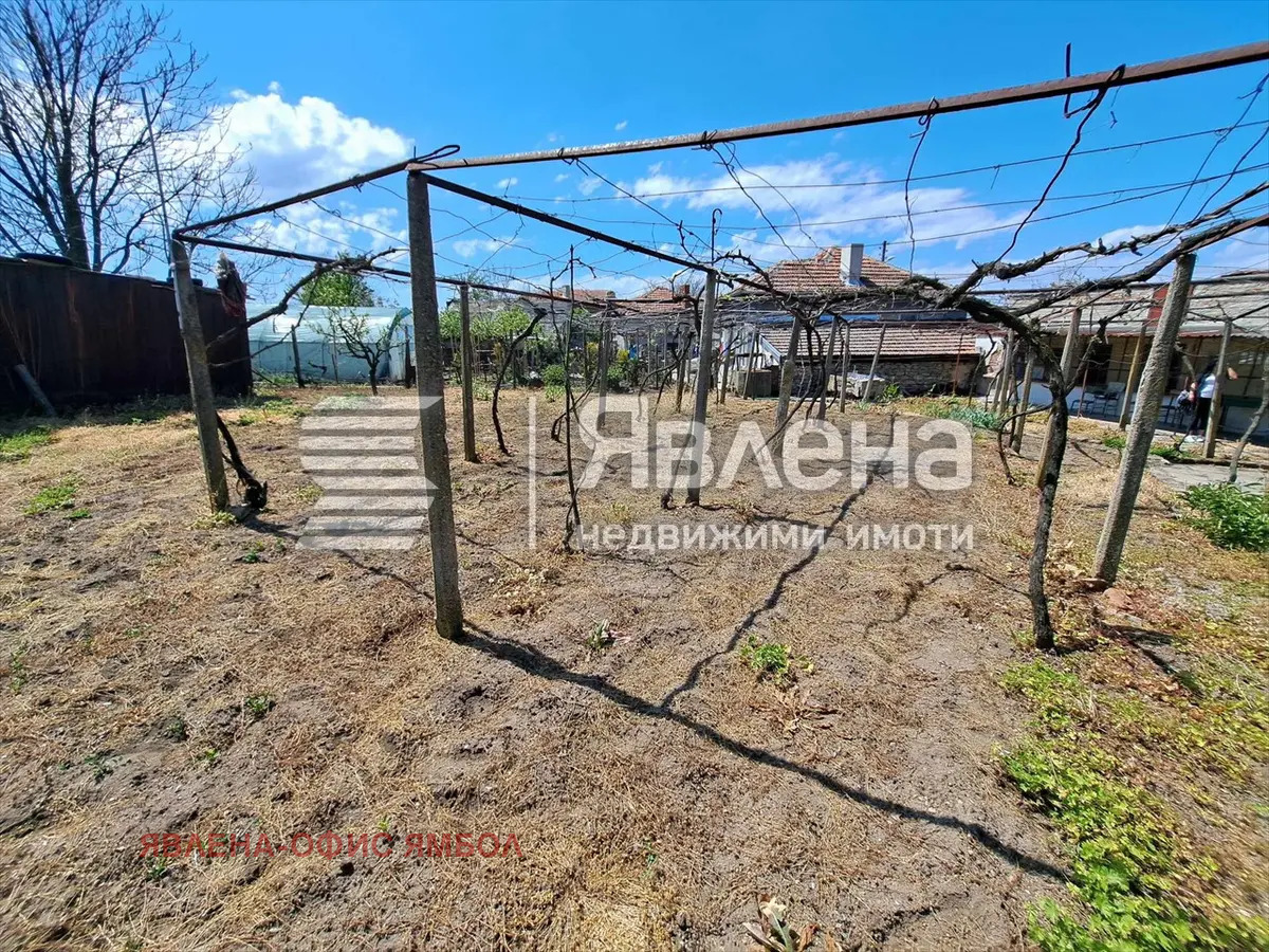 Продава КЪЩА, с. Генерал Инзово, област Ямбол, снимка 2 - Къщи - 50184959