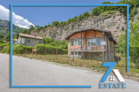 Hus Bov, region Sofia