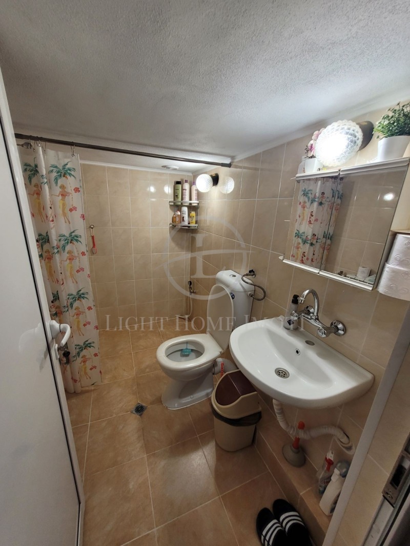 En venta  Piso de la casa región Plovdiv , Karlovo , 220 metros cuadrados | 34685242