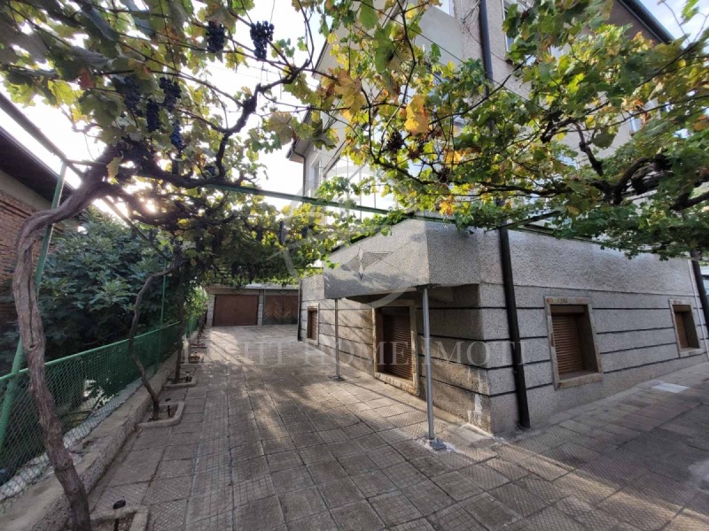 En venta  Piso de la casa región Plovdiv , Karlovo , 220 metros cuadrados | 34685242 - imagen [10]