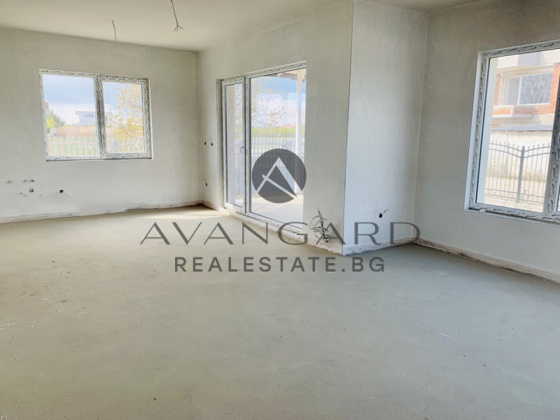 Продава КЪЩА, гр. Пловдив, Коматево, снимка 5 - Къщи - 52302065