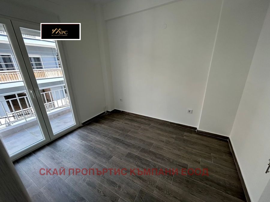 Продава 4-СТАЕН, Извън страната, област Извън страната, снимка 3 - Апартаменти - 54031469