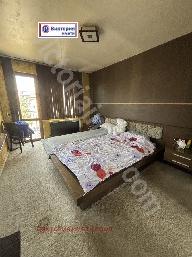 Продава 3-СТАЕН, гр. Велико Търново, Център, снимка 6 - Апартаменти - 52005529