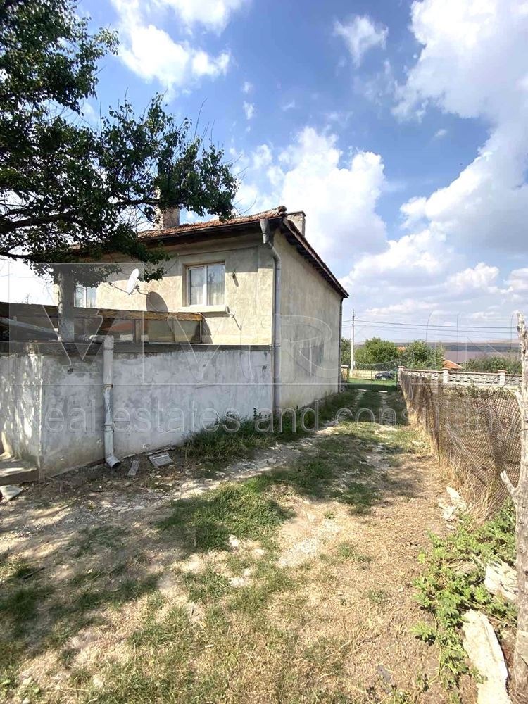 Продава  Къща област Варна , с. Петров дол , 176 кв.м | 12117307 - изображение [3]
