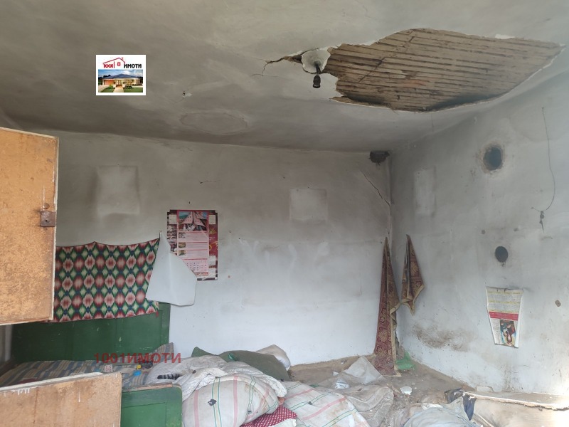 Продава КЪЩА, с. Земенци, област Добрич, снимка 8 - Къщи - 49348310