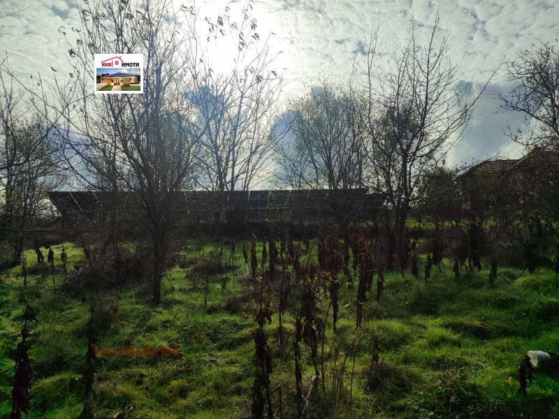 Продава КЪЩА, с. Земенци, област Добрич, снимка 9 - Къщи - 49348310