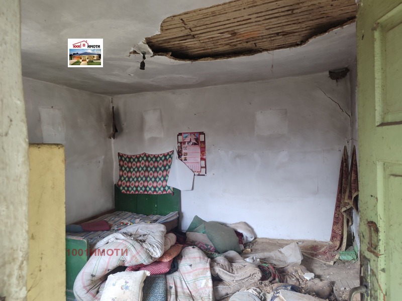 Продава КЪЩА, с. Земенци, област Добрич, снимка 6 - Къщи - 49348310