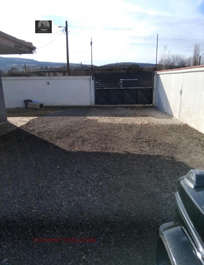 Продава КЪЩА, с. Яхиново, област Кюстендил, снимка 5 - Къщи - 53598321