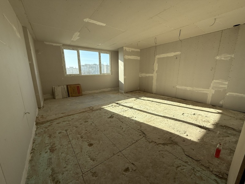 Продава 4-СТАЕН, гр. Варна, Владислав Варненчик 1