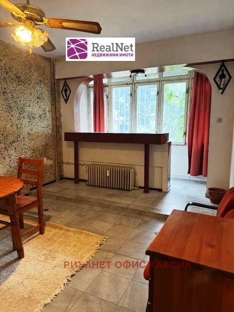 Zu verkaufen  1 Schlafzimmer Sofia , Druschba 1 , 68 qm | 81895078