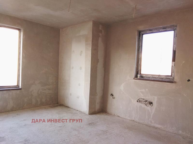 Продава  3-стаен град Шумен , Томбул джамия , 91 кв.м | 15727010 - изображение [2]