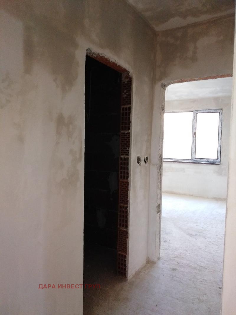 Продава  3-стаен град Шумен , Томбул джамия , 91 кв.м | 15727010