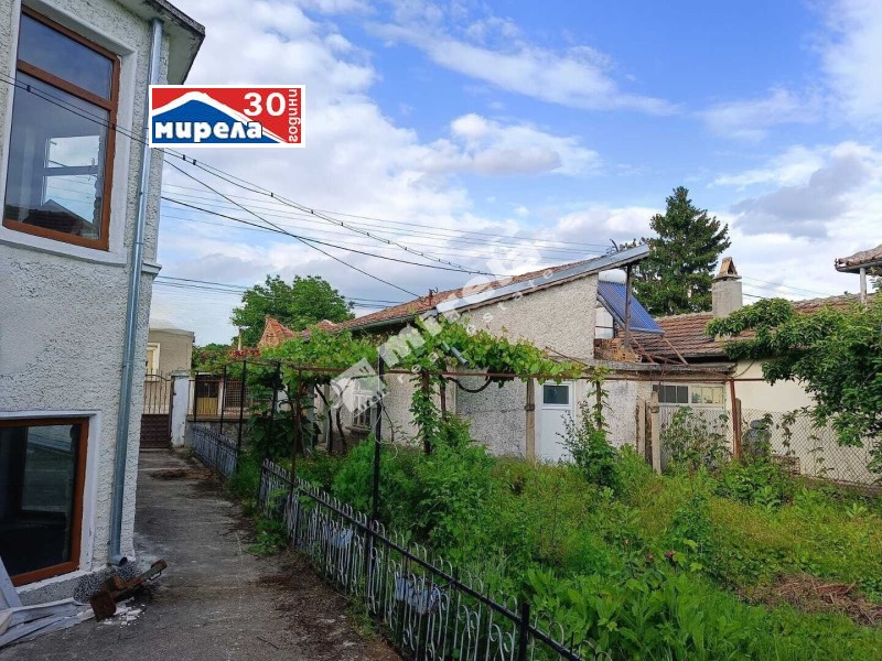 Продава  Къща област Велико Търново , гр. Полски Тръмбеш , 200 кв.м | 77640252 - изображение [3]