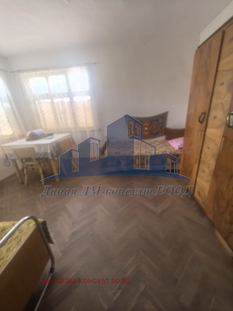 Продава КЪЩА, с. Мадара, област Шумен, снимка 13 - Къщи - 55000400