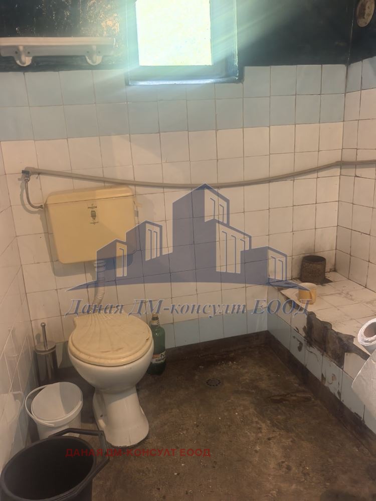 Продава КЪЩА, с. Мадара, област Шумен, снимка 12 - Къщи - 55000400